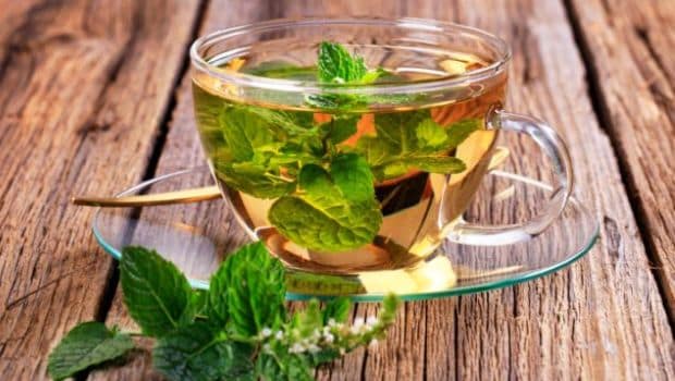 Unwind and De-Bloat: 5 Herbal Teas That Aid in Digestion and Reduce Gas