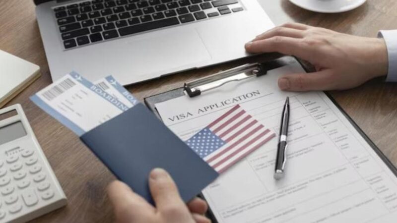 US Grants Employment Rights to Indian H-1B Visa Holders' Spouses